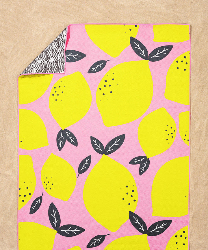 Tesalate Lemonade towel detail view