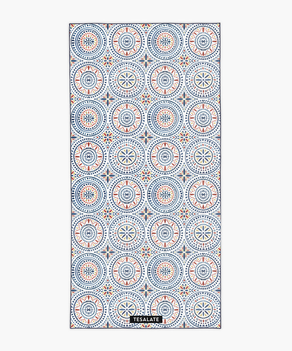 Tesalate Sundial sand-free beach towel geometric print